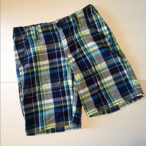 5/$15 Red Camel Boys Plaid Shorts Size 8